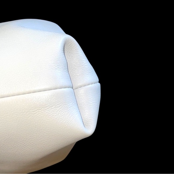 Bottega Veneta NWT Intrecciato Lambskin/Gunmetal Document Pouch, By Tomas Maier - Picture 3 of 11